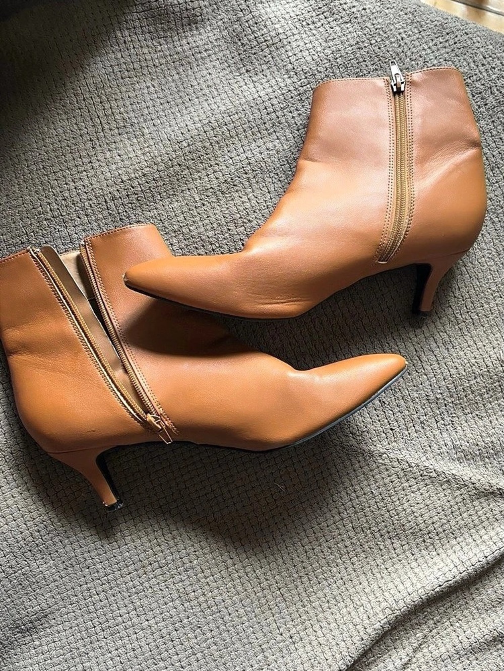 Pointed Toe Heeled Boots in Brown Like New
